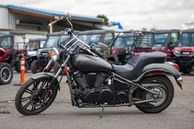 2024 Kawasaki Vulcan® 900 Classic Custom photo 12