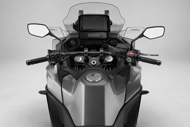 2026 Honda NT1100 DCT photo 3