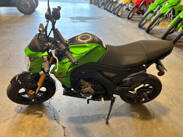 2024 Kawasaki Z125 PRO photo 2