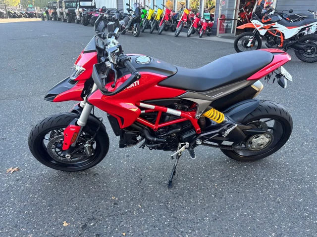 2017 Ducati HYPERMOTARD 939 photo 2