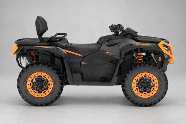 2026 Can-Am Outlander MAX XT-P 1000R with Smart-Shox and 10.25" photo 3