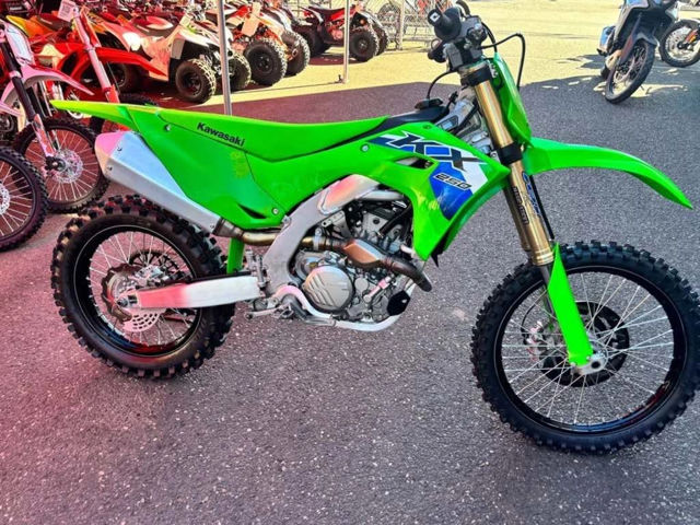 2026 Kawasaki KX™250 photo 2