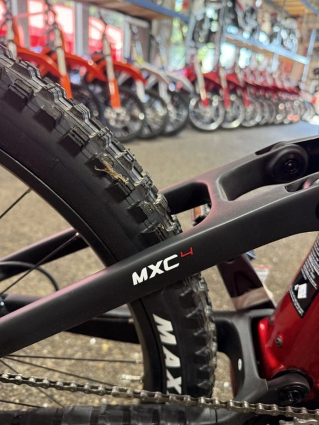 2024 GASGAS MXC4 US 29/27.5 L/XL 125 GX photo 3