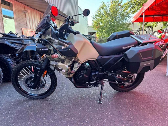 2025 Kawasaki KLR®650 Adventure ABS Cypher Camo Beige photo 5