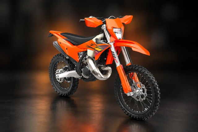 2026 KTM 150 XC-W photo 3
