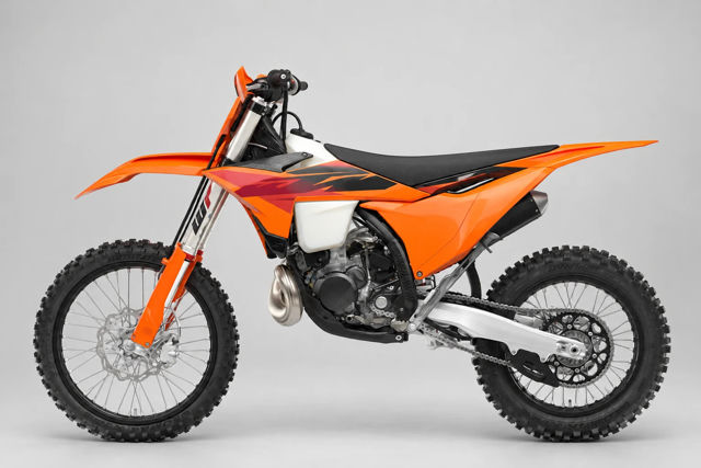 2027 KTM 300 XC photo 2