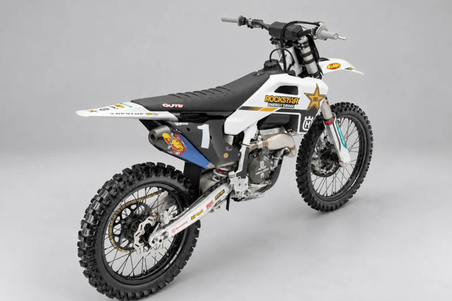 2025 Husqvarna FC 250 Factory Edition photo 6