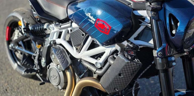 2024 Indian Motorcycle Motorcycle® FTR x 100% R Carbon Blue Candy Carbon photo 3