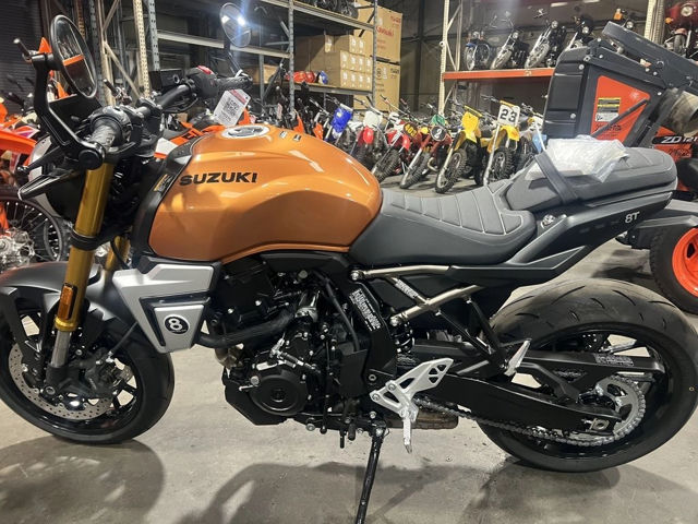 2026 Suzuki GSX-8T photo 4