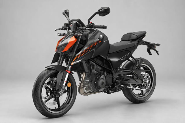 2026 KTM 250 Duke photo 2