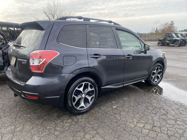 2014 Subaru Forester photo 1
