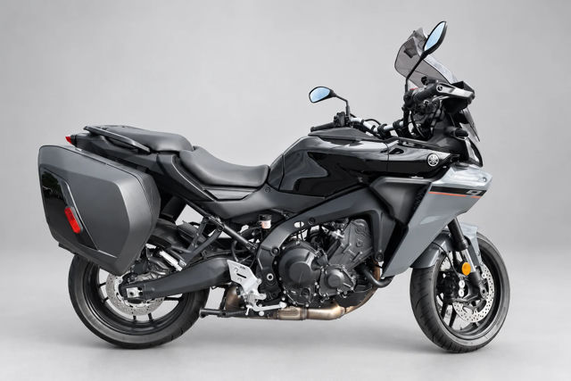 2025 Yamaha Tracer 9 photo 2
