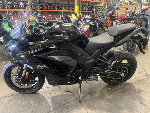 2026 Kawasaki Ninja® 1100SX ABS photo 4