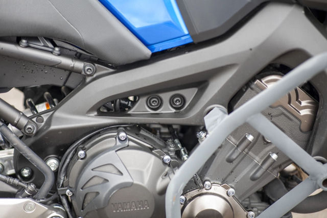 2016 Yamaha FZ-09 photo 11