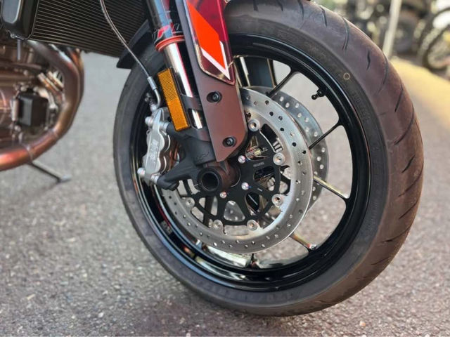 2023 KTM 790 Duke photo 3