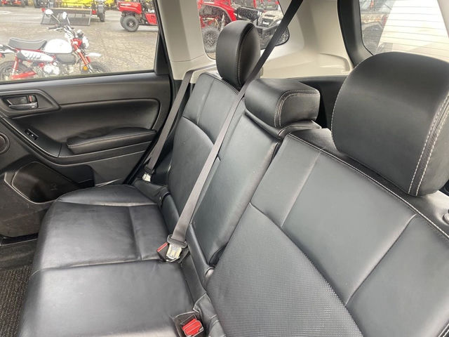 2014 Subaru Forester photo 6