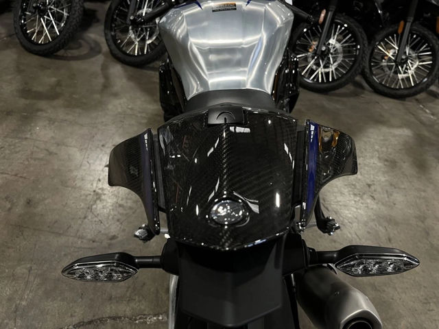2024 Yamaha YZF-R1M photo 5