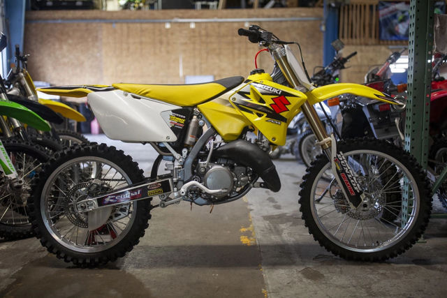 2004 Suzuki RM 125 photo 1