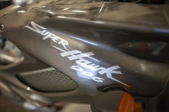 2001 Honda Superhawk photo 2
