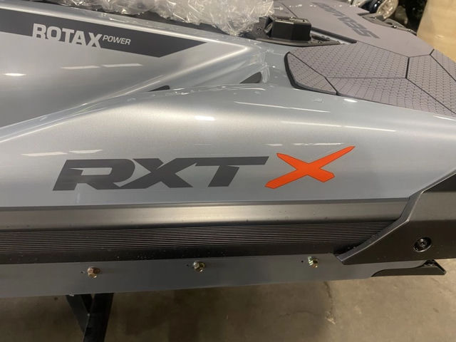 2026 Sea-Doo RXT®-X® 325 with Sound System photo 5