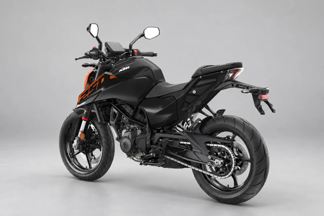 2026 KTM 250 Duke photo 5