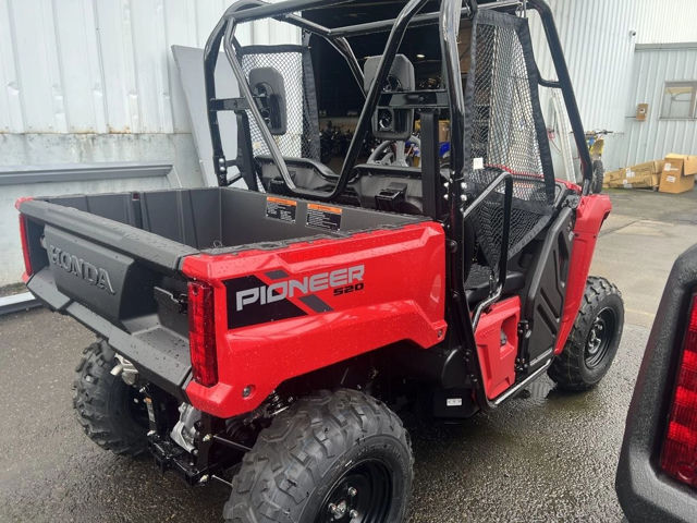 2026 Honda Pioneer 520 photo 4