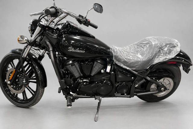 2026 Kawasaki Vulcan® 900 Custom photo 1