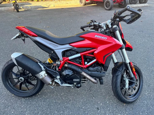 2017 Ducati HYPERMOTARD 939 photo 3