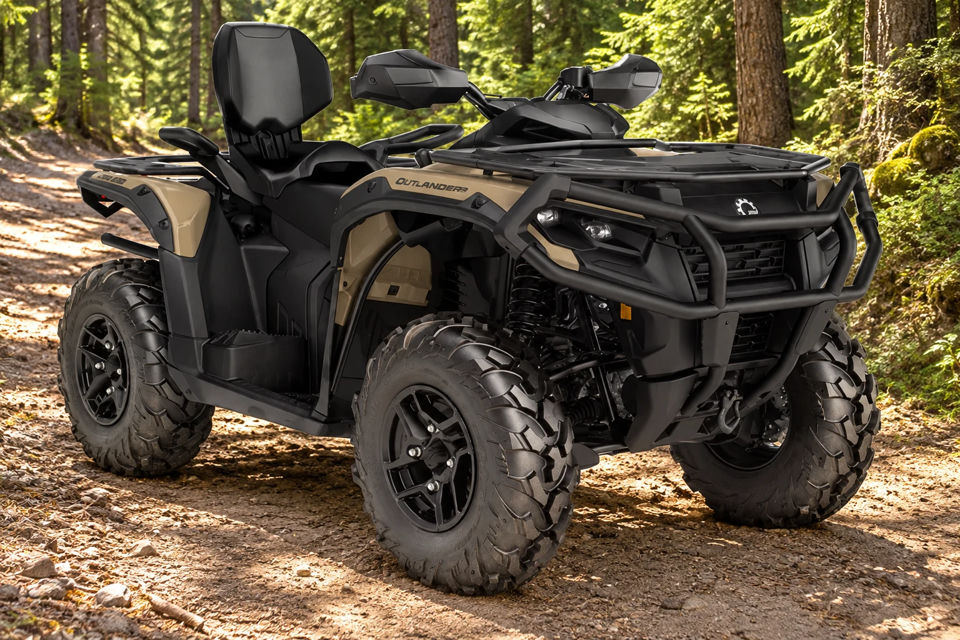 2027 Can-Am Outlander MAX PRO XT HD7 photo 1