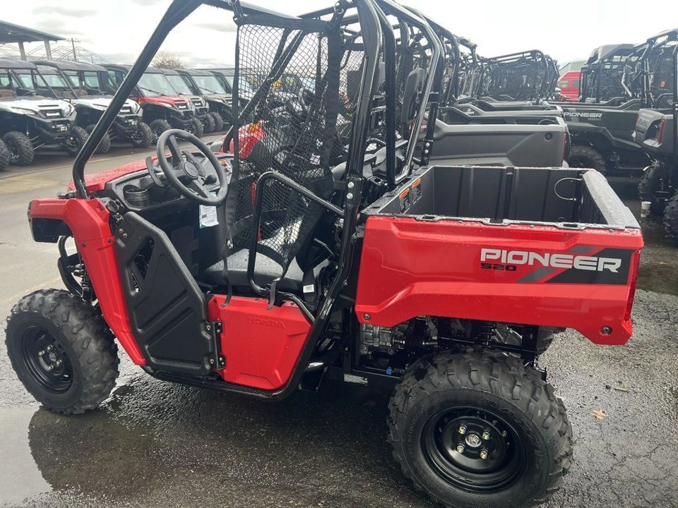 2026 Honda Pioneer 520 photo 2