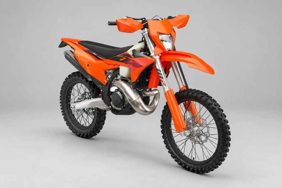 2027 KTM 250 XC-W photo 1