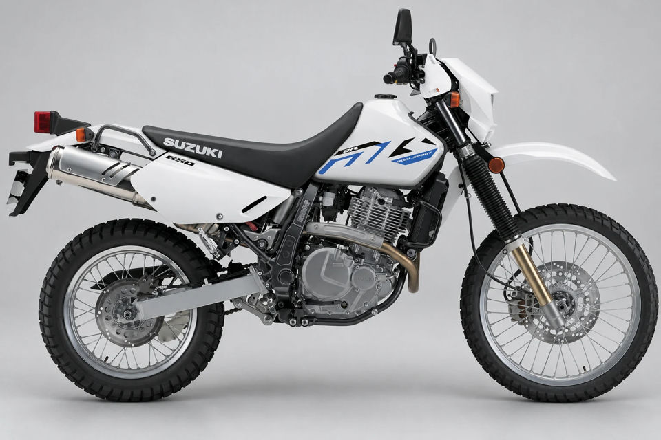 2027 Suzuki DR650S photo 1