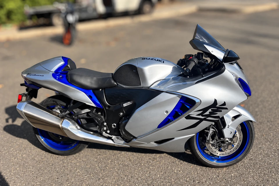 2025 Suzuki HAYABUSA CA photo 3