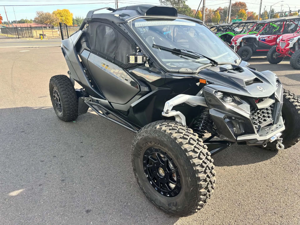 2024 Can-Am Maverick R X rs with Smart-Shox 999T DCT photo 2