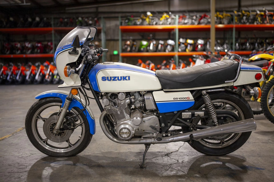 1982 Suzuki GS1000s photo 1