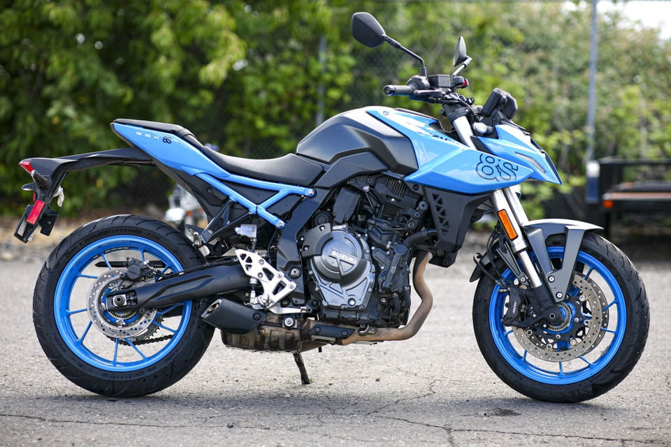 2023 Suzuki GSX-8S photo 1