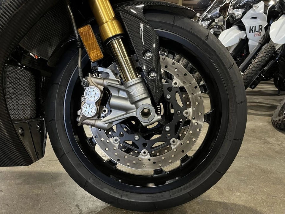 2024 Yamaha YZF-R1M photo 6