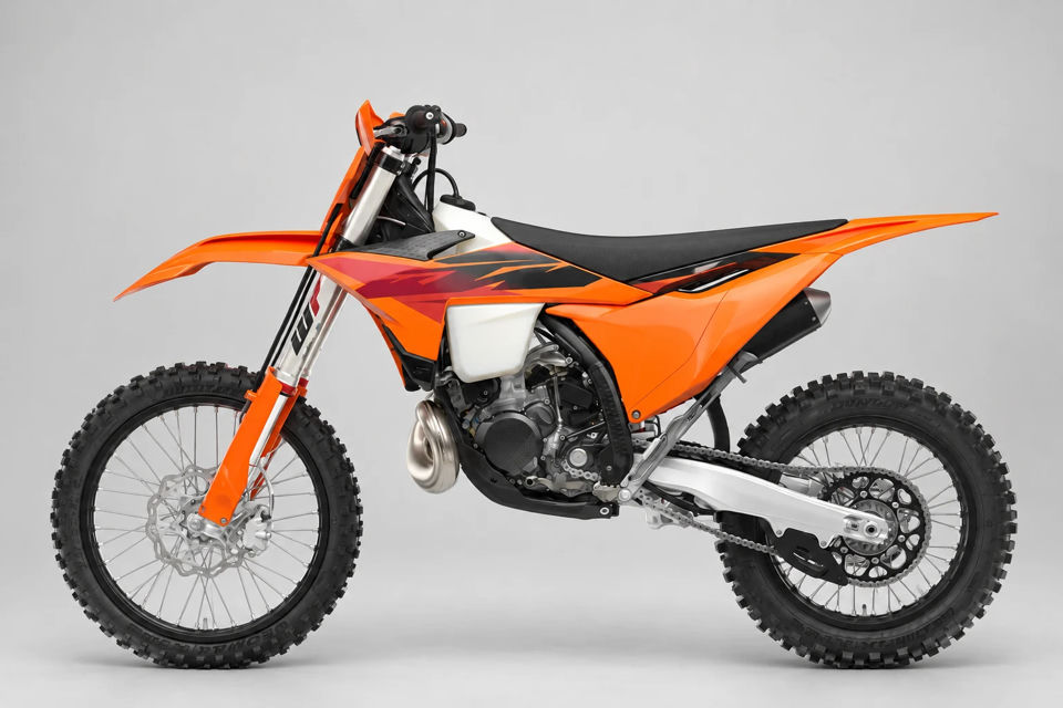 2027 KTM 300 XC photo 2