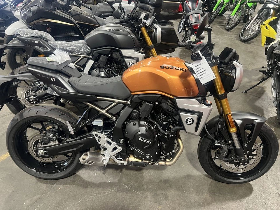 2026 Suzuki GSX-8T photo 2