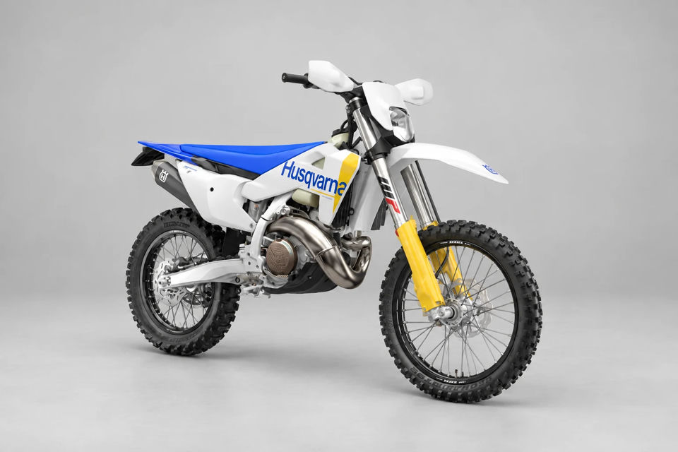 2027 Husqvarna TE 300 photo 3
