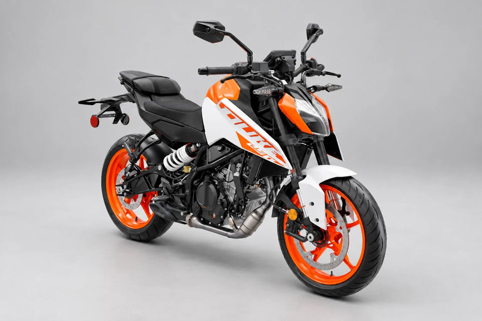 2024 KTM 250 Duke photo 1