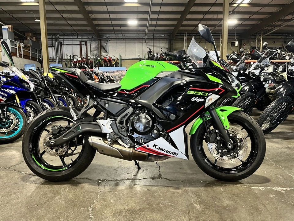 2022 Kawasaki Ninja® 650 ABS KRT Edition photo 1