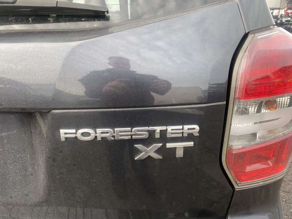 2014 Subaru Forester photo 2