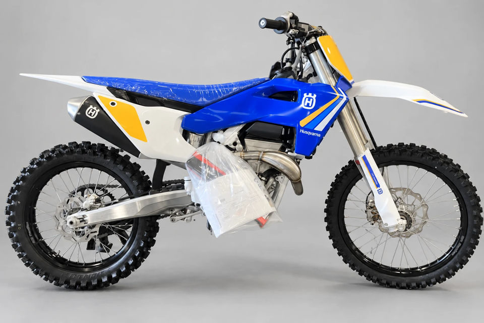 2025 Husqvarna FC 350 Heritage photo 1
