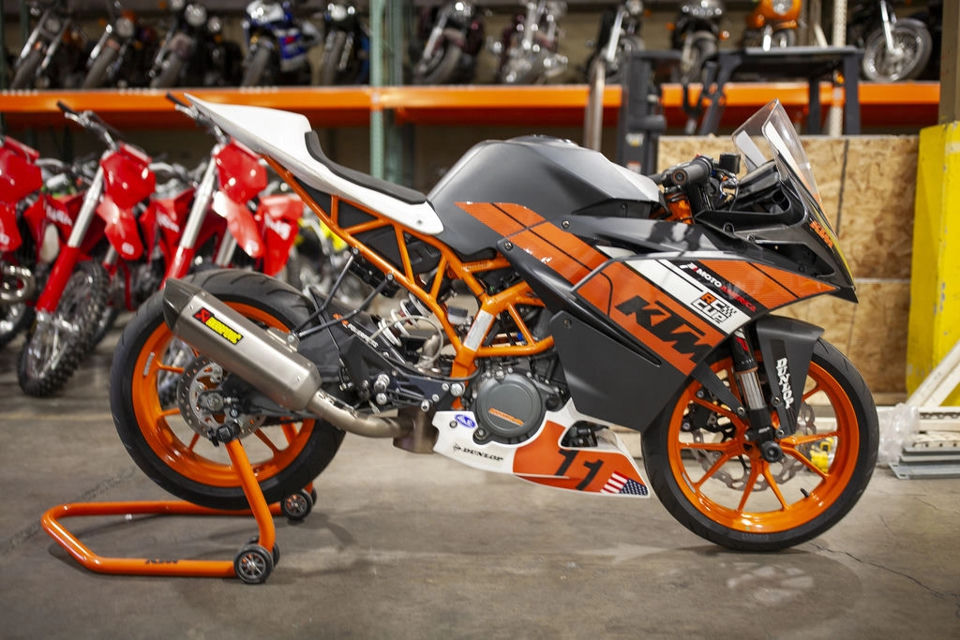 2015 KTM RC 390 Cup Race photo 3