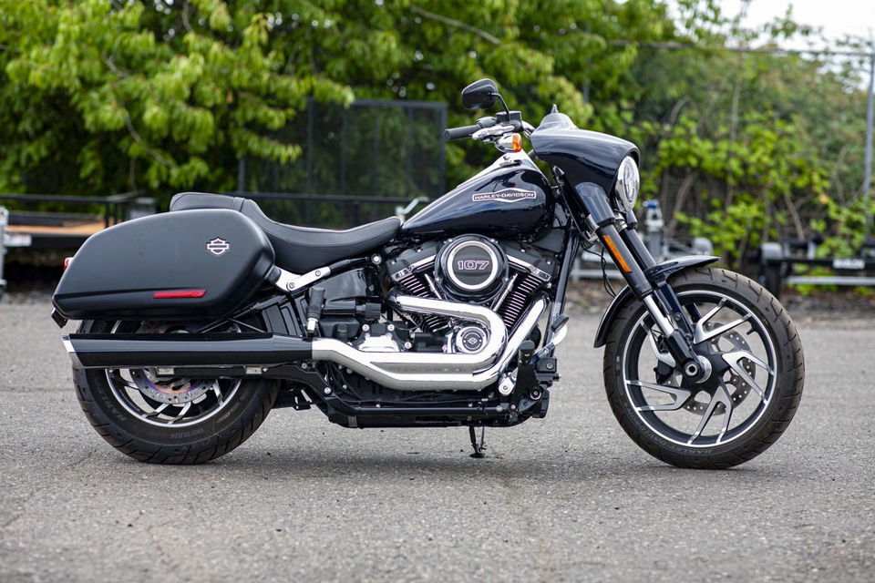 2020 Harley-Davidson FLSB - Softail® Sport Glide® photo 1