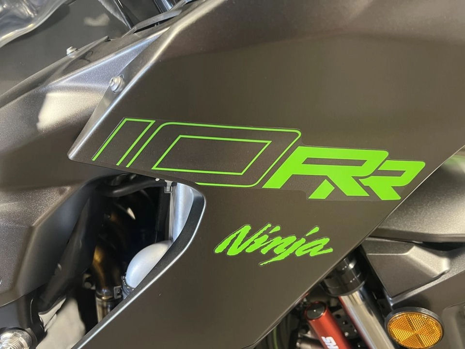 2025 Kawasaki Ninja® ZX™-10RR ABS photo 2