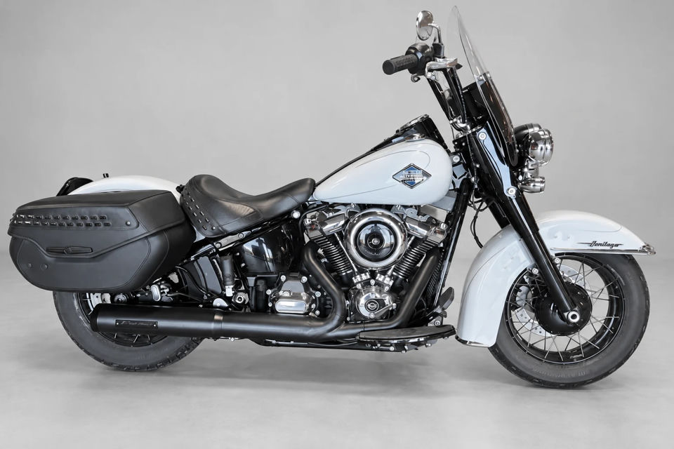 2025 Harley-Davidson FLHC - Heritage Classic photo 1