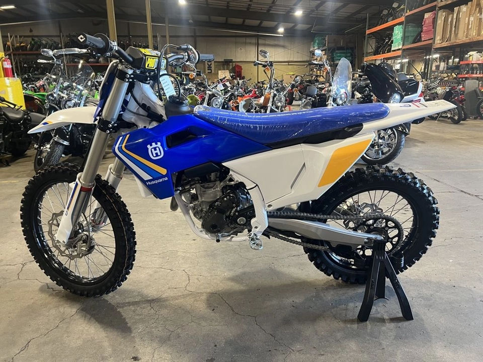 2025 Husqvarna FC 350 Heritage photo 2