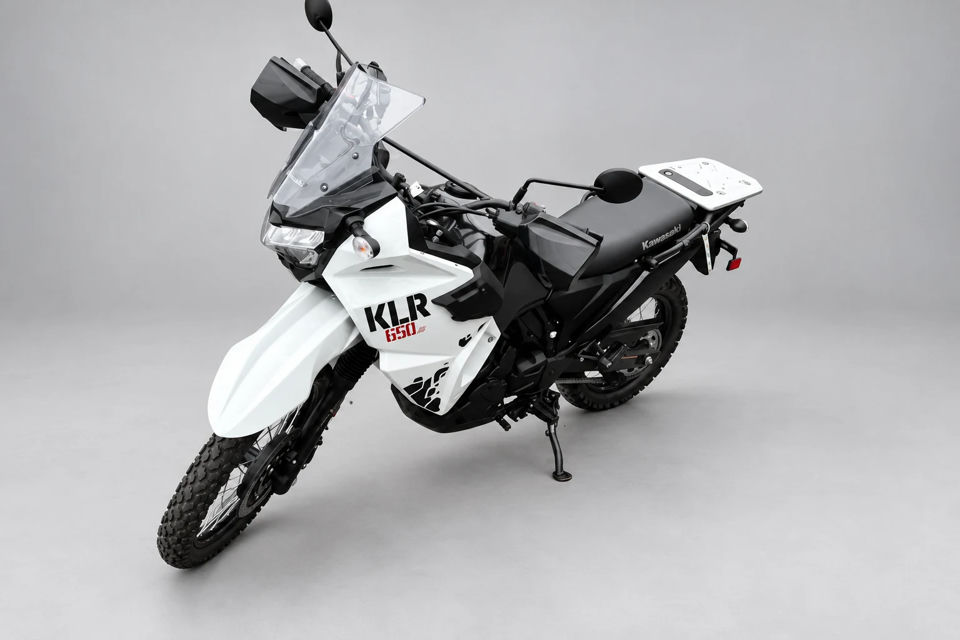 2025 Kawasaki KLR®650 S Pearl Crystal White/Metallic Carbon Gray ABS photo 1